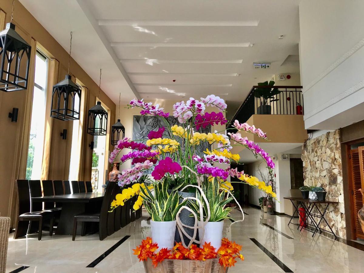 TuBong Hotel Private Enterprise Nha Trang Exterior foto